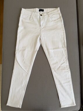 White Slim Jeans